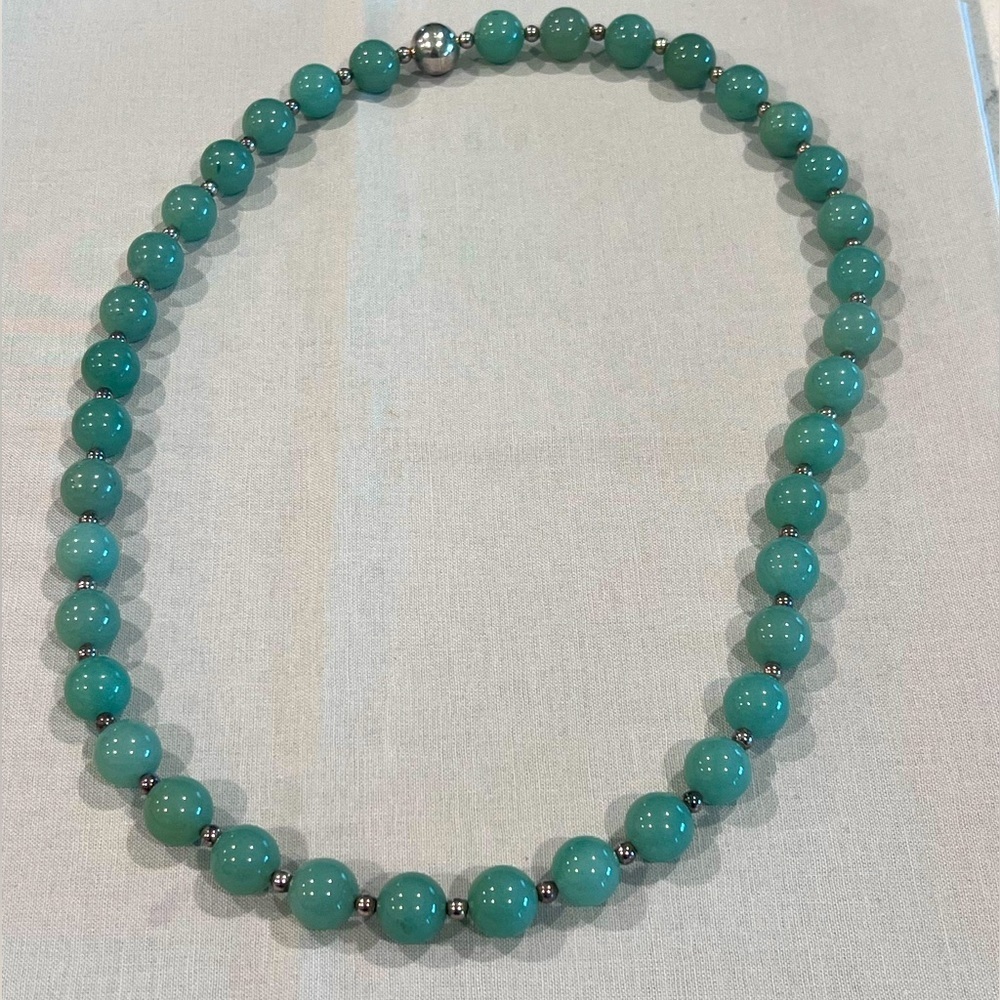Aventurine gemstone bead necklace with magnetic clasp